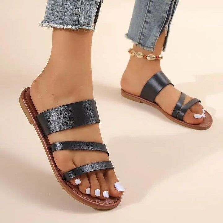 Rylee | Flat Sandals